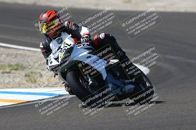 media/Sep-21-2025-TrackDaz (Sun) [[277c75b276]]/C Group/1140pm (Turn 3)/